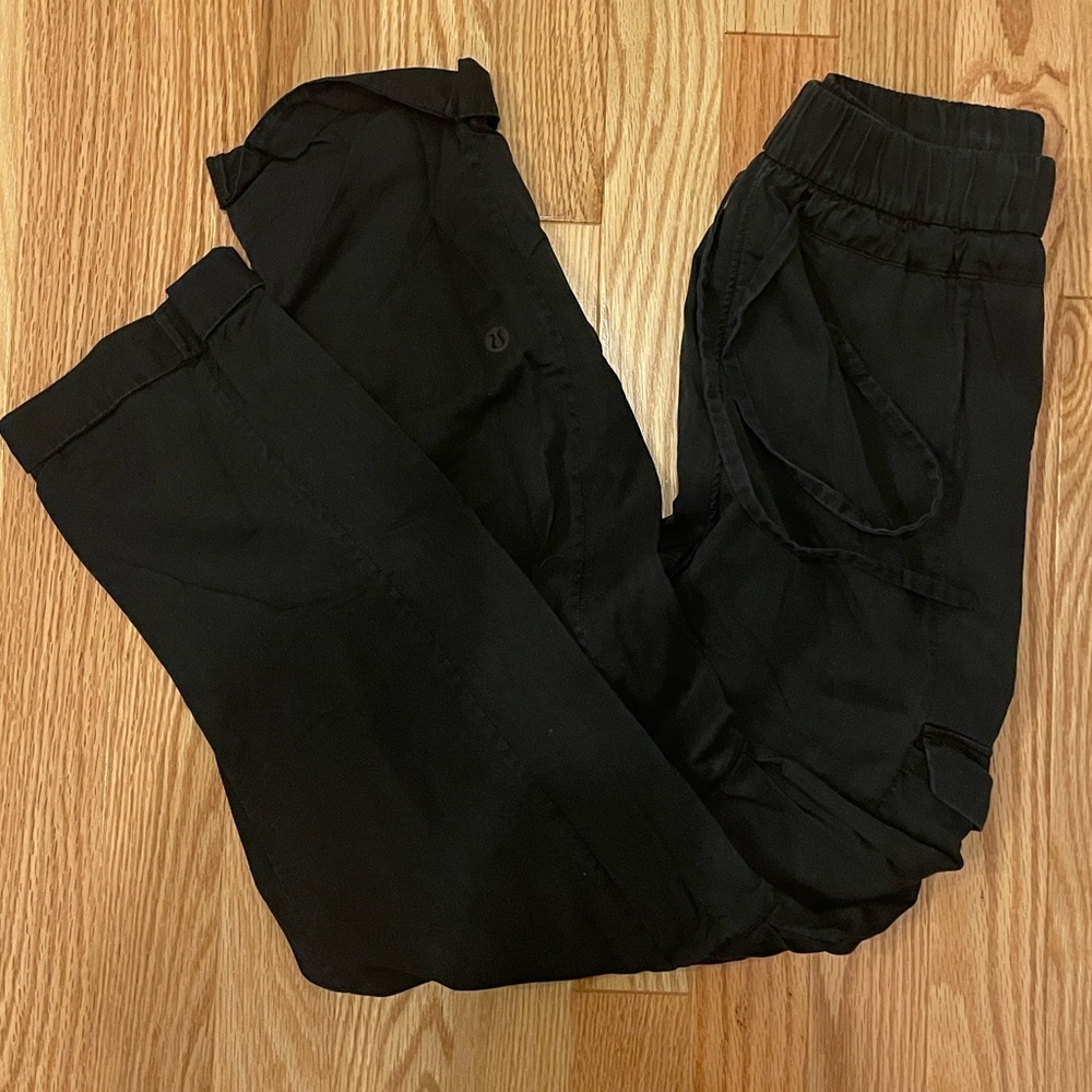 lululemon athletica black move lightly cargo joggers